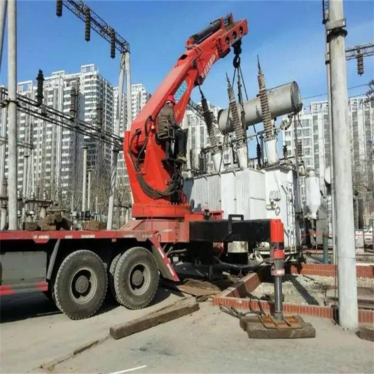 胶州就近吊车出租|工地厂房吊装设备租赁|24小时高效响应