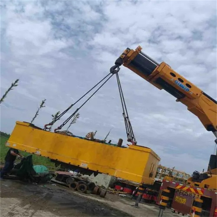 胶州随车吊吊集装箱怎么吊