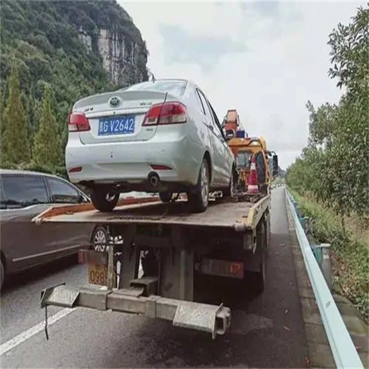 胶州吊车吊小车正确部位